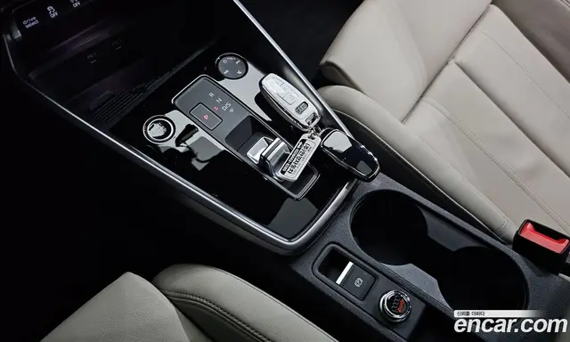 Audi A3 2023 2.0 автомат (гидро), миниатюра 12