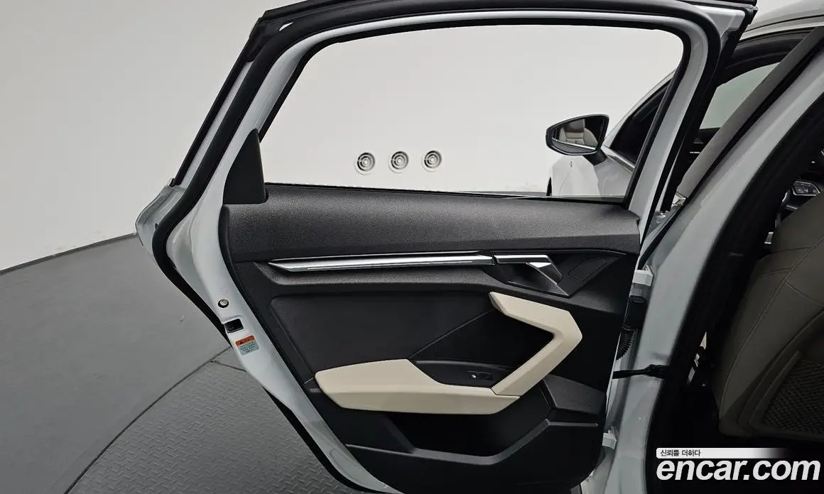 Audi A3 2023 2.0 автомат (гидро), фото 15