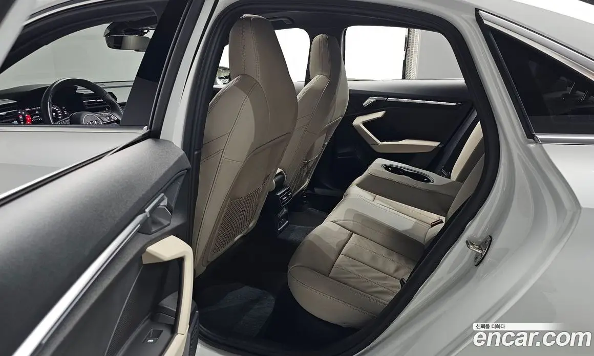 Audi A3 2023 2.0 автомат (гидро), фото 18