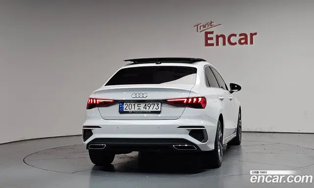 Audi A3 2023 2.0 автомат (гидро), миниатюра 4