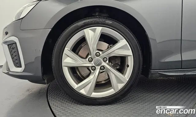 Audi A4 2020 2.0 автомат (гидро), миниатюра 5