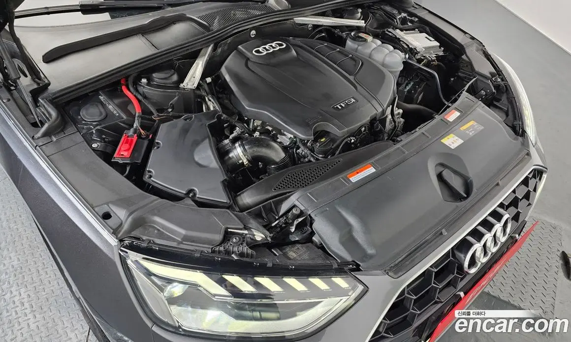Audi A4 2021 2.0 автомат (гидро), фото 6
