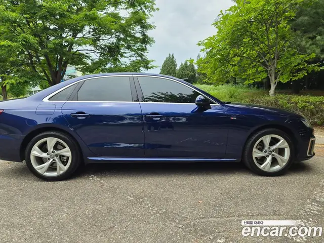 Audi A4 2021 2.0 автомат (гидро), миниатюра 4