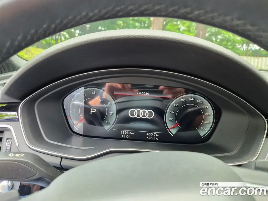 Audi A4 2021 2.0 автомат (гидро), фото 5