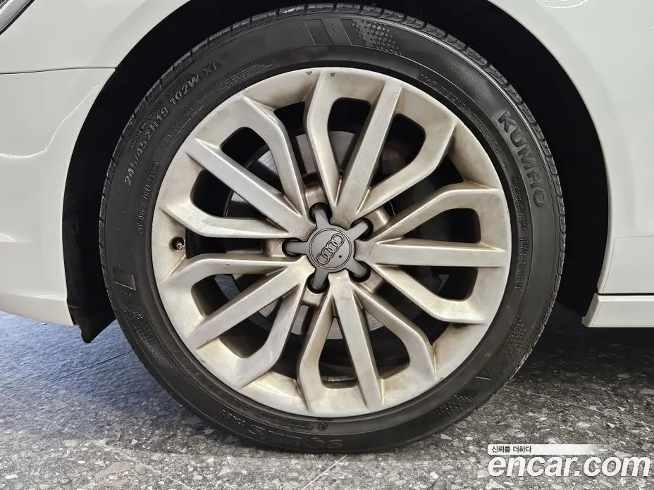 Audi A6 2015 2.0 автомат (гидро), фото 5