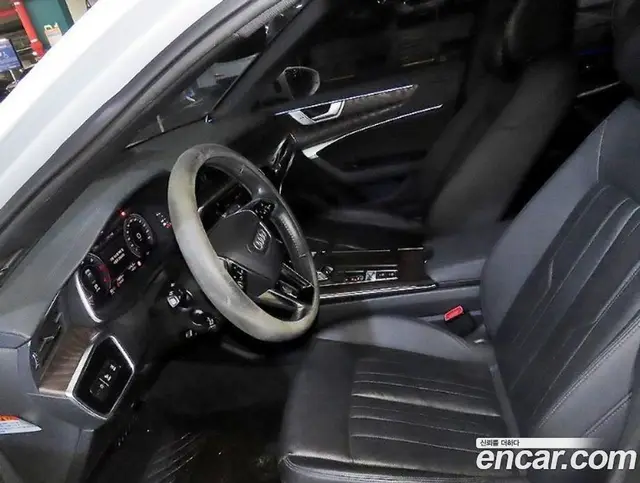 Audi A6 2020 2.0 автомат (гидро), миниатюра 6