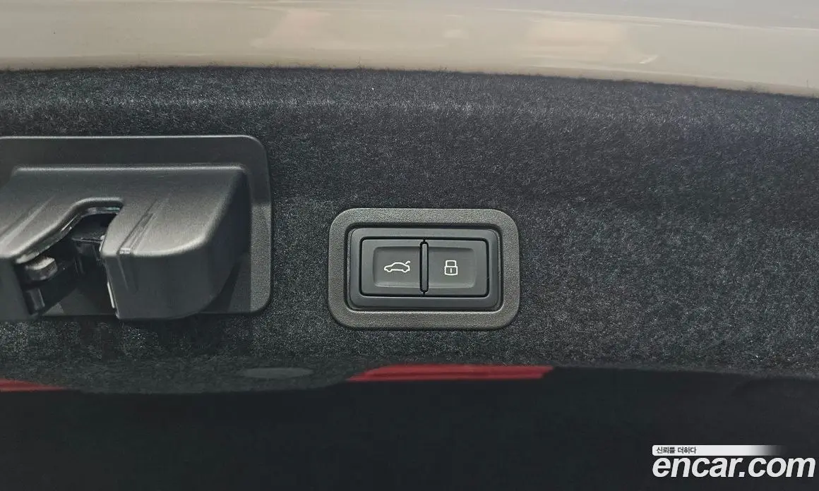 Audi A6 2023 2.0 автомат (гидро), фото 20