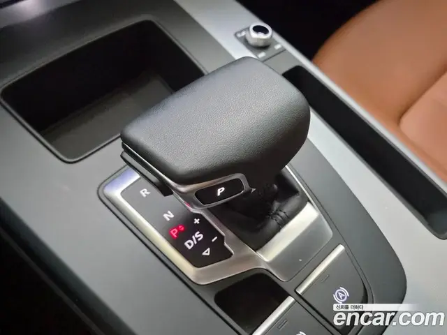 Audi Q5 2023 2.0 автомат (гидро), миниатюра 9