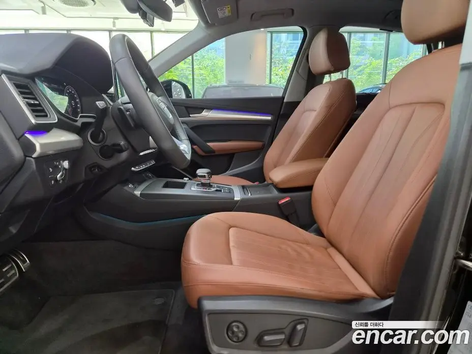 Audi Q5 2023 2.0 автомат (гидро), фото 10