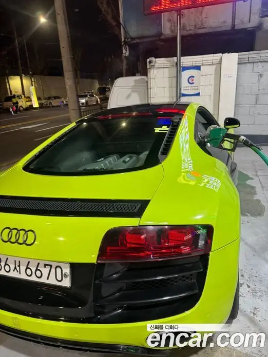 Audi R8 2010 5.2 автомат (гидро), миниатюра 11