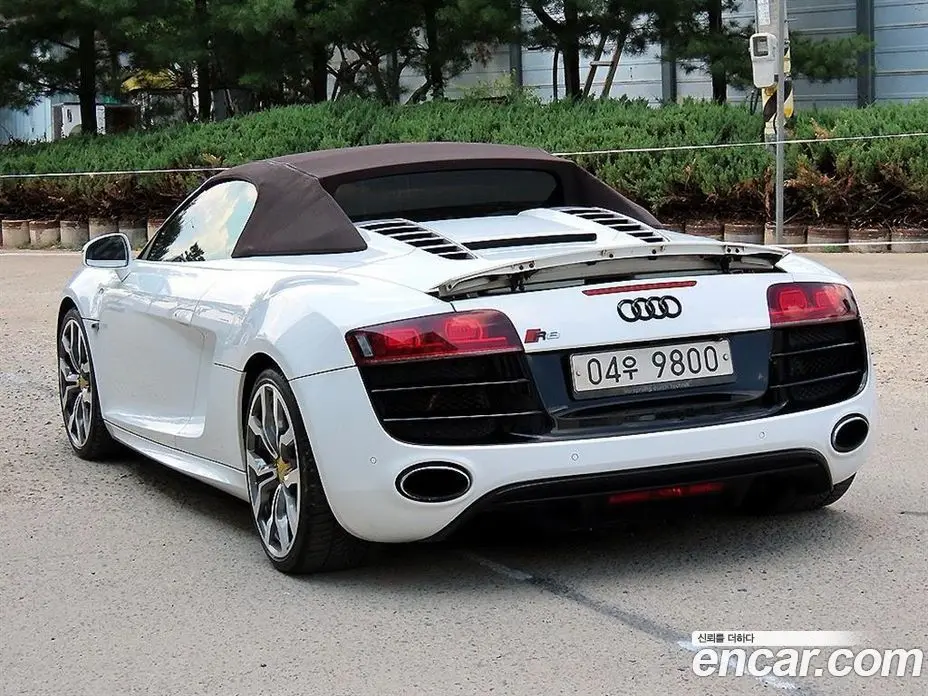 Audi R8 2011 5.2 автомат (гидро), фото 3