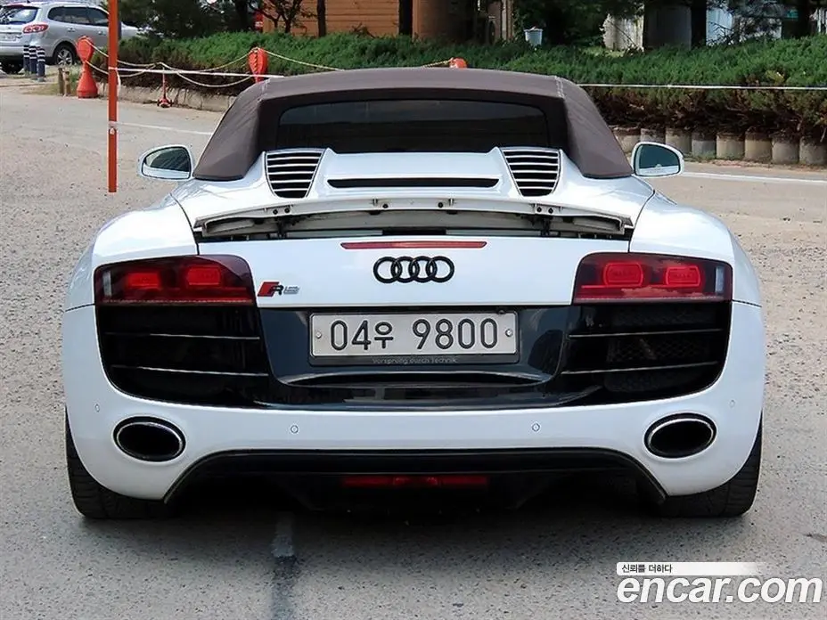 Audi R8 2011 5.2 автомат (гидро), фото 4