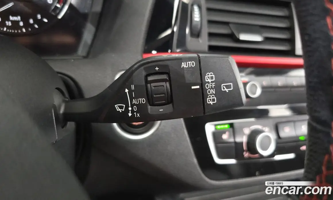 BMW 1 серия 2018 2.0 автомат (гидро), фото 27