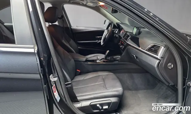 BMW 3 серия 2017 2.0 автомат (гидро), миниатюра 11