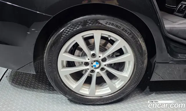 BMW 3 серия 2017 2.0 автомат (гидро), миниатюра 5