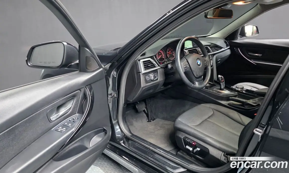 BMW 3 серия 2017 2.0 автомат (гидро), фото 10