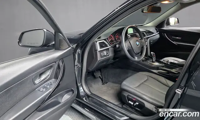BMW 3 серия 2017 2.0 автомат (гидро), миниатюра 10