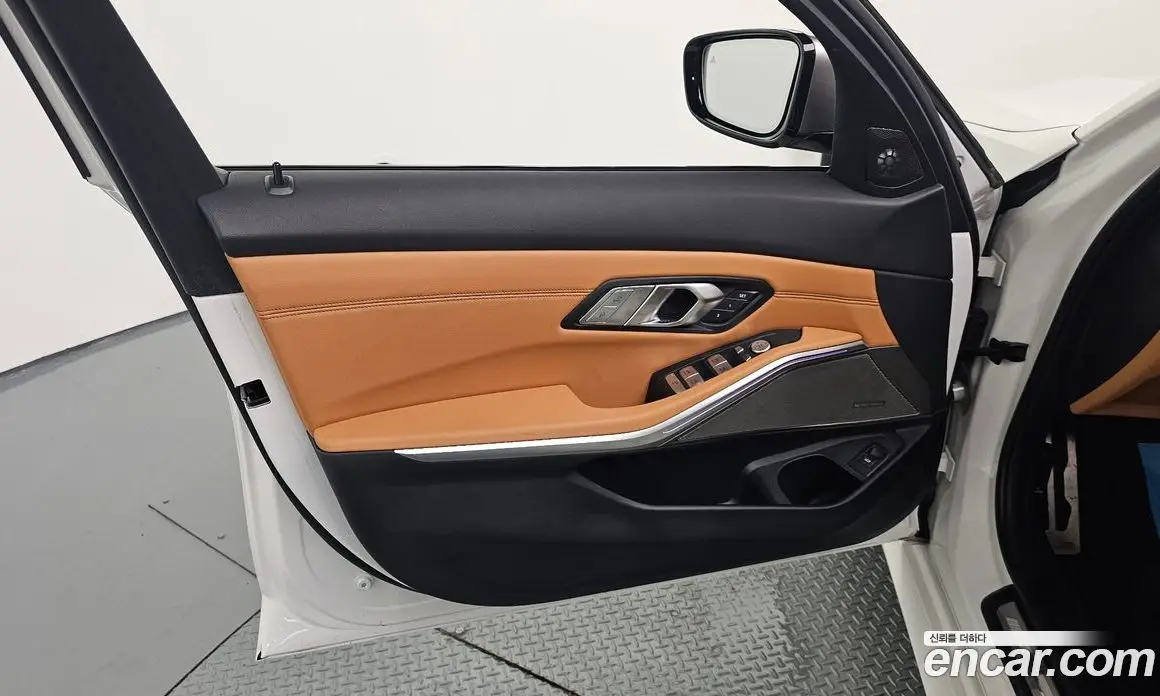 BMW 3 серия 2022 3.0 автомат (гидро), фото 14