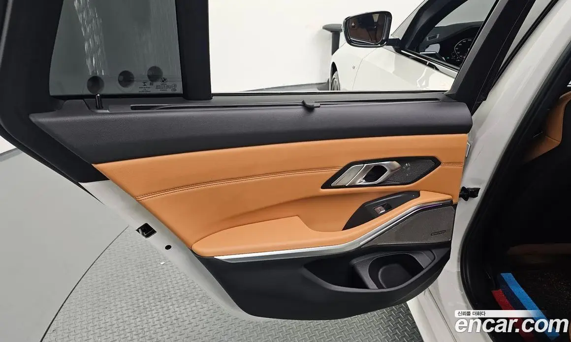 BMW 3 серия 2022 3.0 автомат (гидро), фото 15