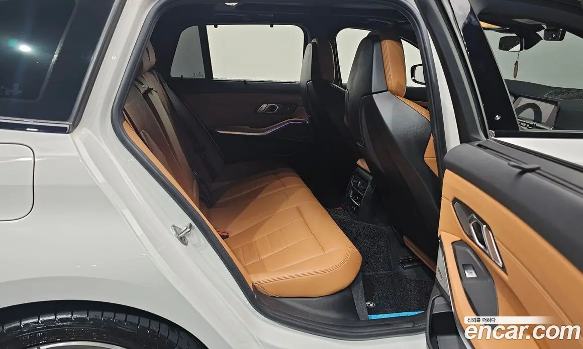 BMW 3 серия 2022 3.0 автомат (гидро), фото 17