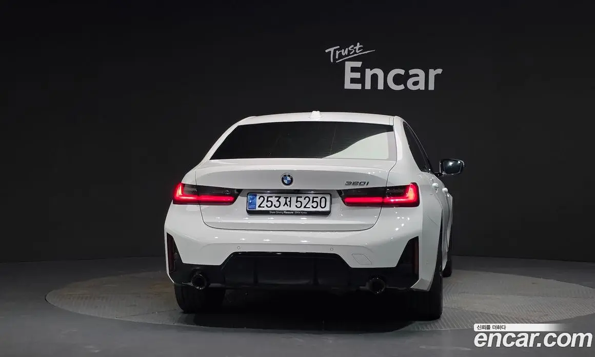 BMW 3 серия 2023 2.0 автомат (гидро), фото 4