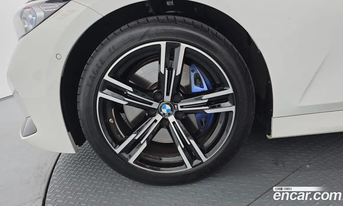 BMW 3 серия 2024 2.0 автомат (гидро), фото 5