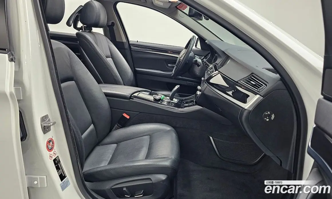 BMW 5 серия 2015 2.0 автомат (гидро), фото 16