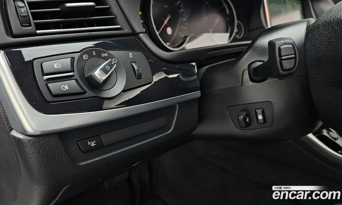 BMW 5 серия 2015 2.0 автомат (гидро), фото 21