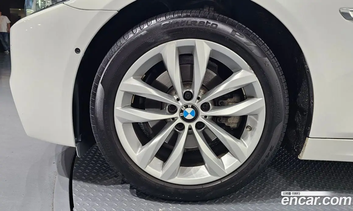 BMW 5 серия 2015 2.0 автомат (гидро), фото 4