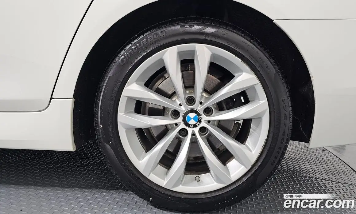 BMW 5 серия 2015 2.0 автомат (гидро), фото 6