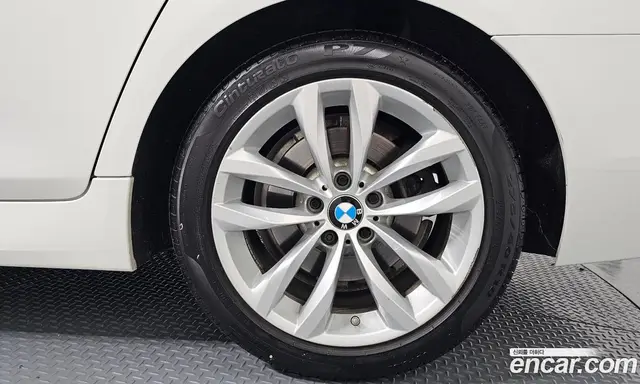 BMW 5 серия 2015 2.0 автомат (гидро), миниатюра 6