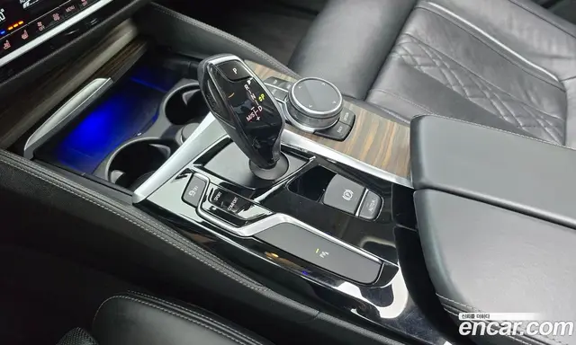 BMW 5 серия 2018 2.0 автомат (гидро), миниатюра 9