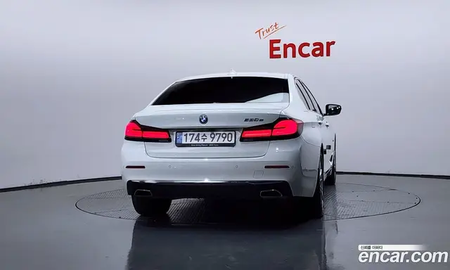 BMW 5 серия 2022 2.0 автомат (гидро), миниатюра 4