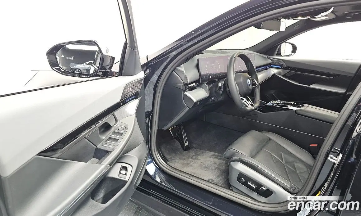 BMW 5 серия 2024 2.0 автомат (гидро), фото 13