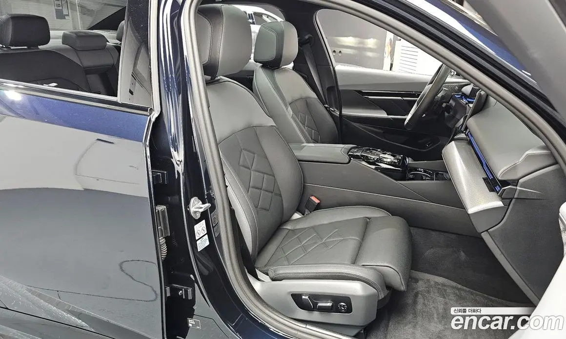 BMW 5 серия 2024 2.0 автомат (гидро), фото 16