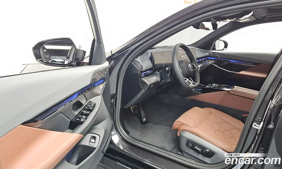 BMW 5 серия 2025 2.0 автомат (гидро), фото 13