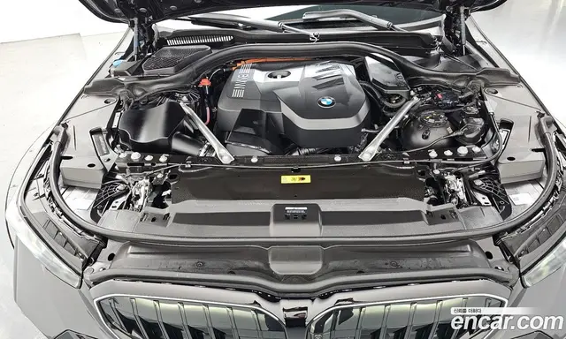 BMW 5 серия 2025 2.0 автомат (гидро), миниатюра 6
