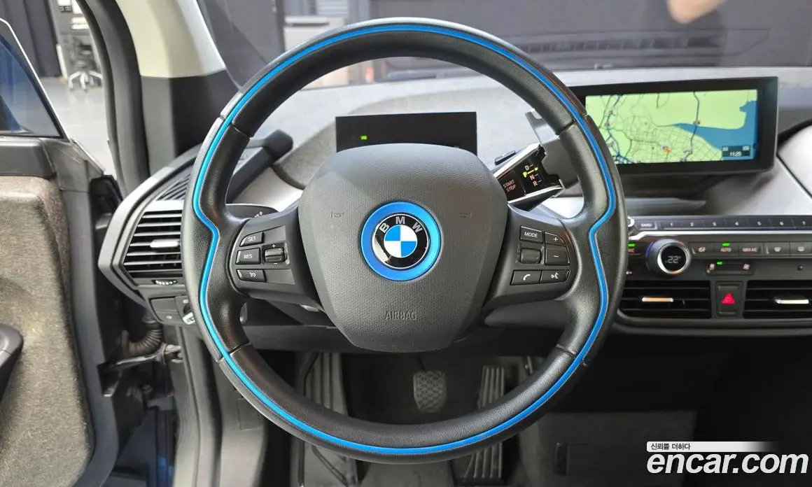 BMW i3 2015 автомат (гидро), фото 13