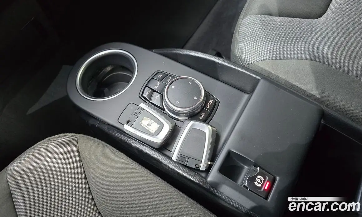 BMW i3 2015 автомат (гидро), фото 19