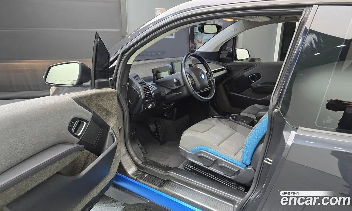 BMW i3 2015 автомат (гидро), фото 10