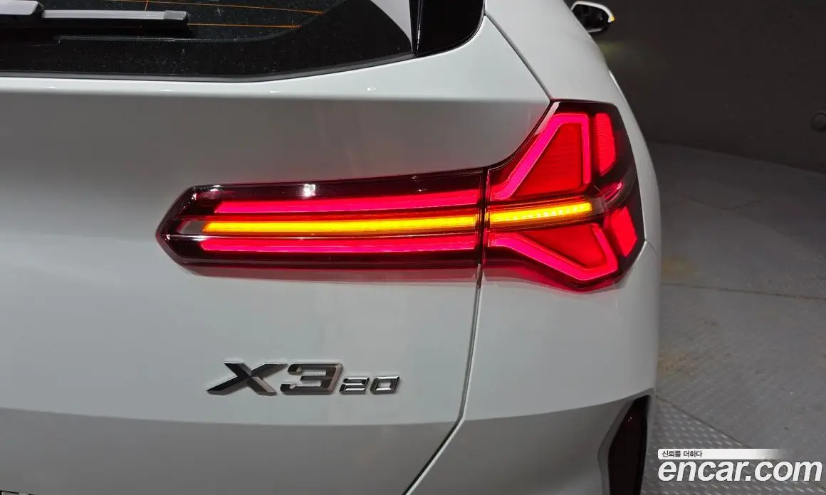 BMW X3 2025 2.0 автомат (гидро), фото 9