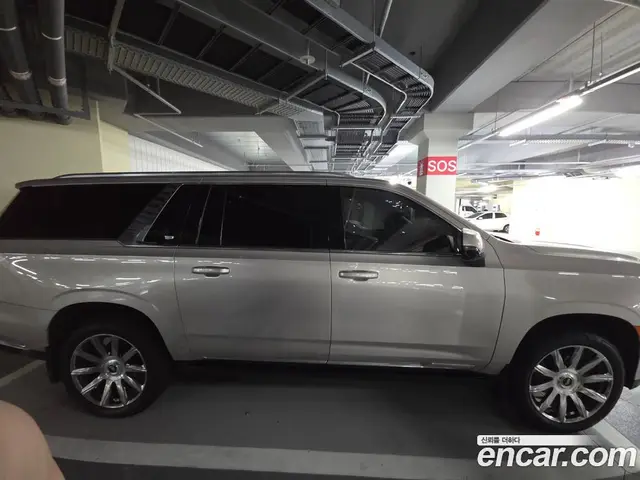 Cadillac Escalade 2021 6.2 автомат (гидро), миниатюра 5 Cadillac Escalade 2021 6.2 автомат (гидро), миниатюра 5