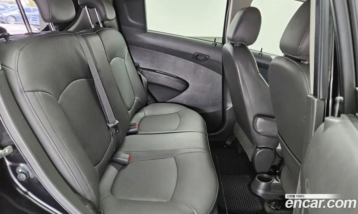 Chevrolet Spark 2013 1.0 автомат (гидро), фото 12