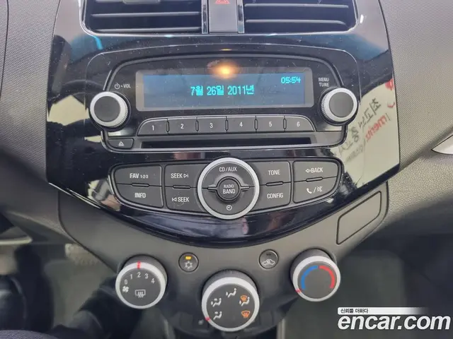 Chevrolet Spark 2013 1.0 автомат (гидро), миниатюра 7
