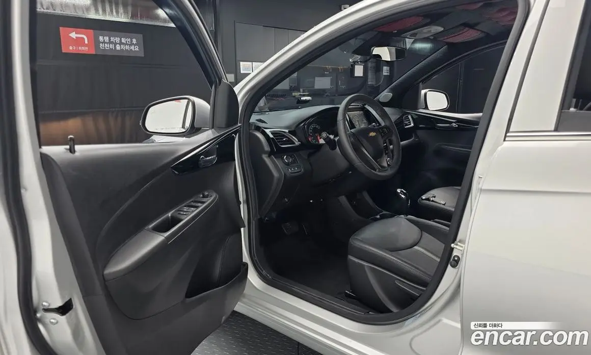 Chevrolet Spark 2022 1.0 автомат (гидро), фото 13