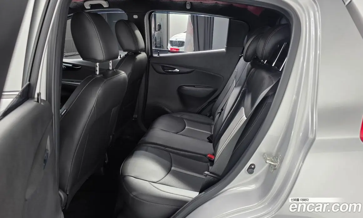 Chevrolet Spark 2022 1.0 автомат (гидро), фото 18