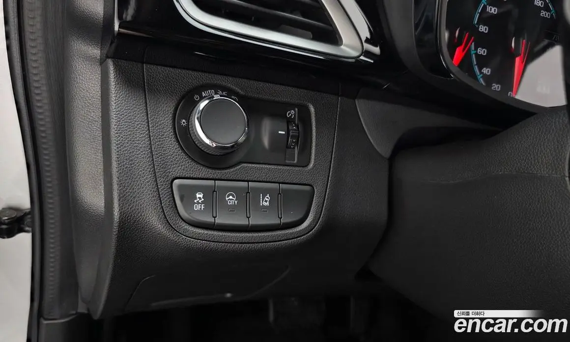 Chevrolet Spark 2022 1.0 автомат (гидро), фото 24