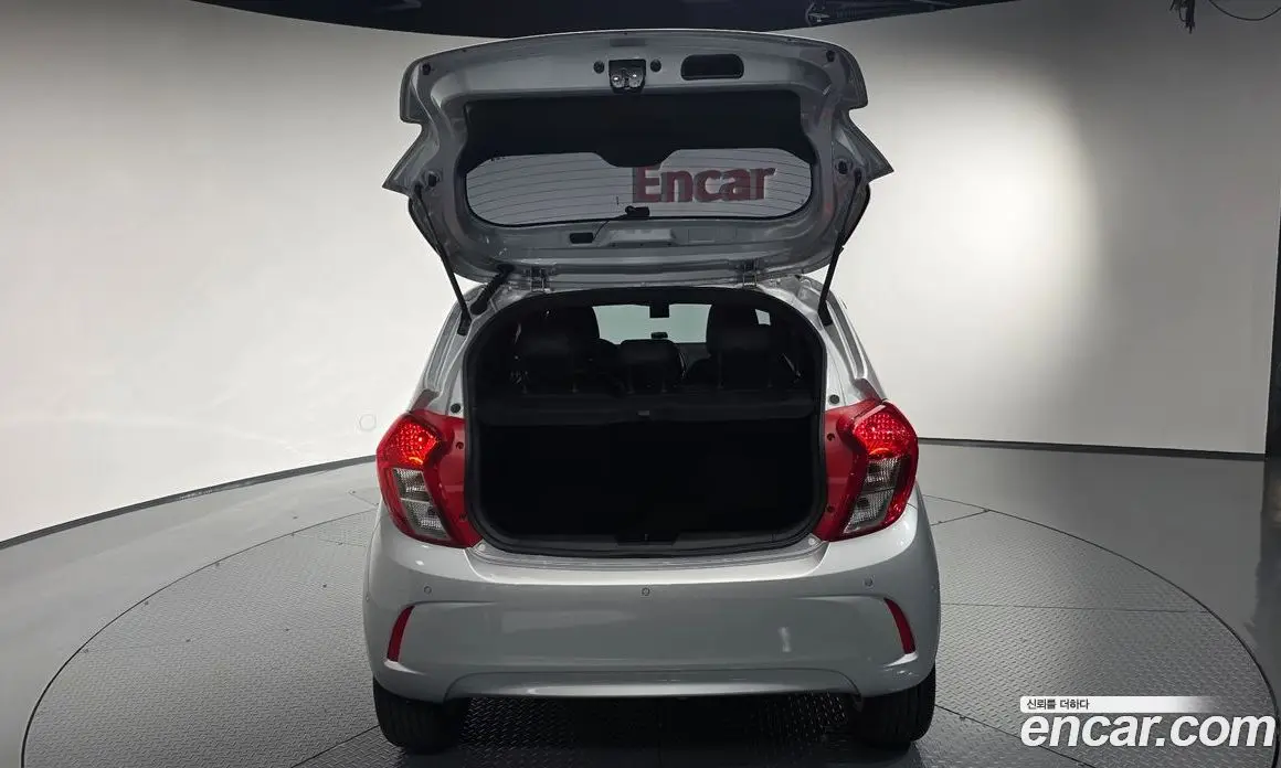 Chevrolet Spark 2022 1.0 автомат (гидро), фото 33
