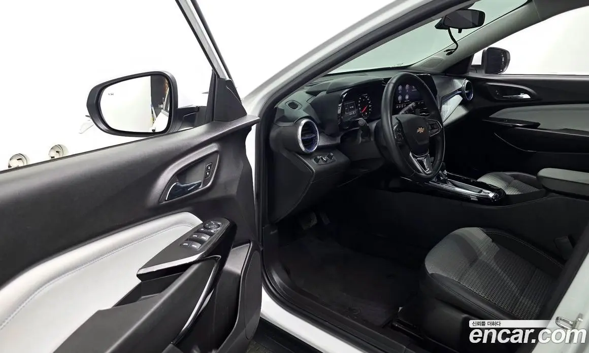 Chevrolet Trax 2023 1.2 автомат (гидро), фото 11