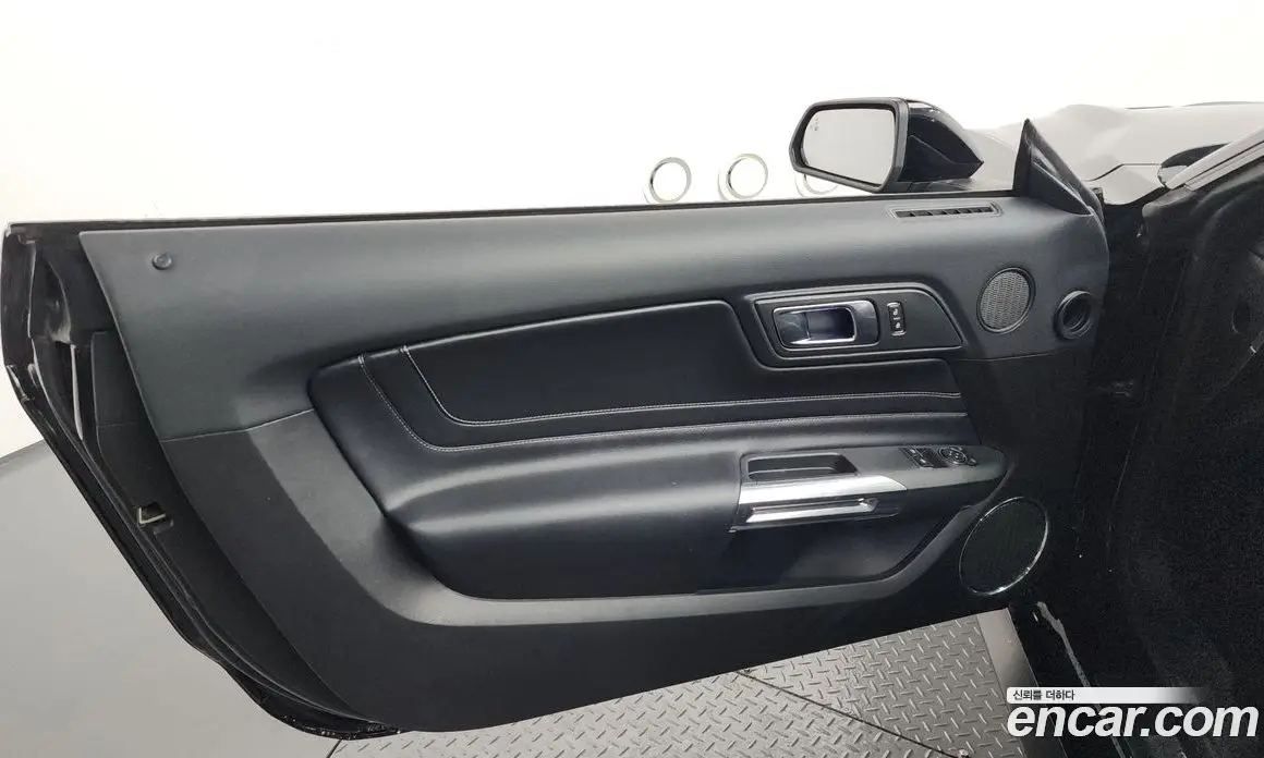Ford Mustang 2021 2.3 автомат (гидро), фото 15
